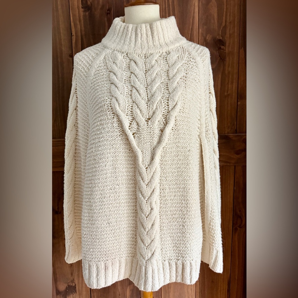 Draper James Cream Cable Knit Poncho
